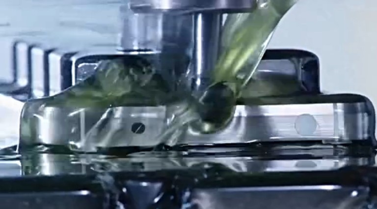 小米4、魅族MX4手機(jī)外殼加工用的是什么切削液？